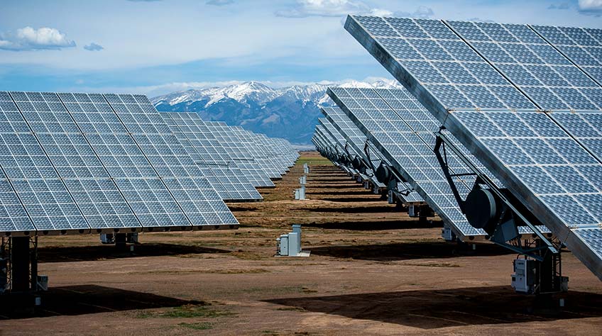 Photo of a utility-scale solar PV array.