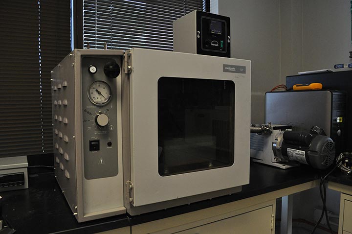A photo of the Vacuum Oven